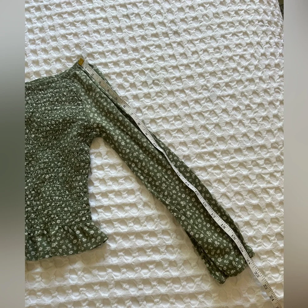 Old Navy Green Floral Smocked Top